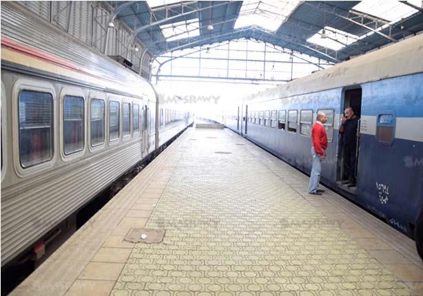 20 صورة ترصد آثار انفجار قطار الركاب على رصيف محطة مصر
