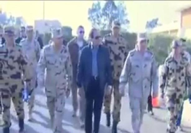 السيسي يتفقد بعض إستعدادات الوحدات الخاصة فى إطار خطة القضاء على الإرهاب