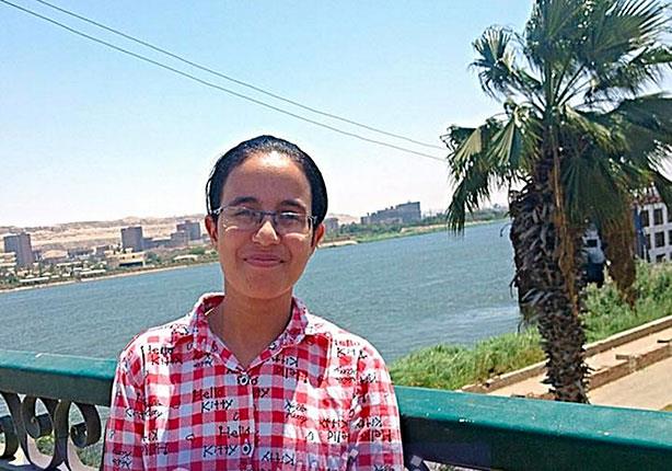 "طالبة صفر الثانوية العامة" تعود بمفاجأة.. بعد إعلان نتيجتها بكلية الصيدلة