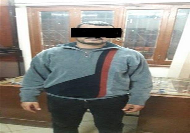أصيب بالعجز الجنسي بـ''مساعدة فتاة