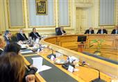 بحضور 9 وزراء..محلب يعقد الاجتماع الأول لـquotوحدة روسياquot (صور)