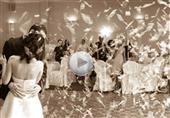 فيديو أطرف رقصة لأم وابنها في حفل زفافه