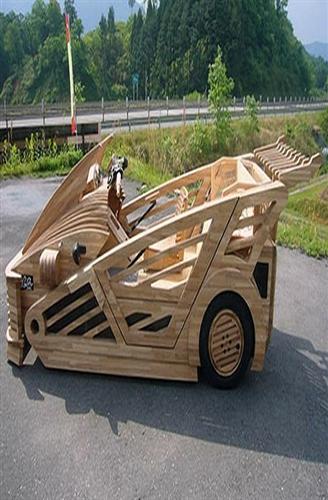 اليابان تصنع سيارة رياضية من الأخشاب 
