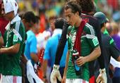 بالصور- للمرة الأولى.. إيقاف مباراة هولندا والمكسيك بسبب الحرار...