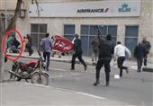 بالصور.. سر ظهور مواطن مع شيماء الصباغ لحظة مقتلها ثم مع قوات الشرطة