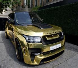 موسم السيارات الخليجية الفارهة بشوارع لندن يبدأ بسيارة رنج روفر سعودية مطلية بالذهب 