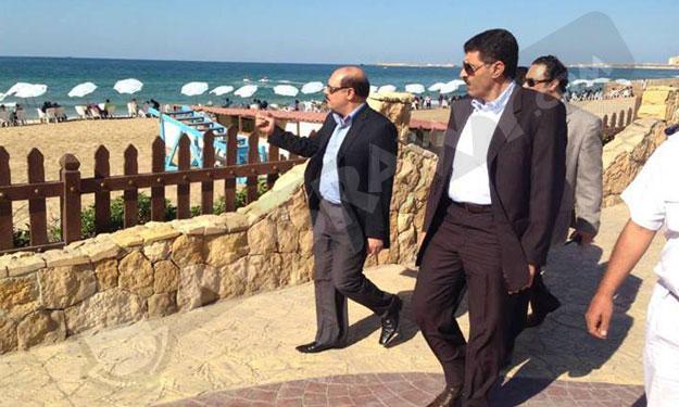 بالصور– مدير أمن الإسكندرية يتفقد الحالة الأمنية بالشوارع والمتنزهات