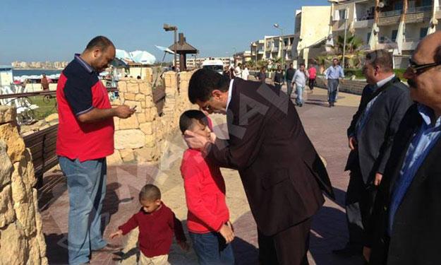 بالصور– مدير أمن الإسكندرية يتفقد الحالة الأمنية بالشوارع والمتنزهات