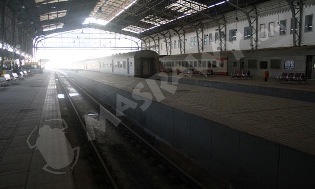 عدسة مصراوي ترصد استعدادات السكة الحديد قبل ساعات من تشغيل القطارات