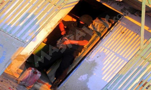 صور.. ضبط 26 مسلحاً ببورسعيد في حملة على بحيرة المنزلة
