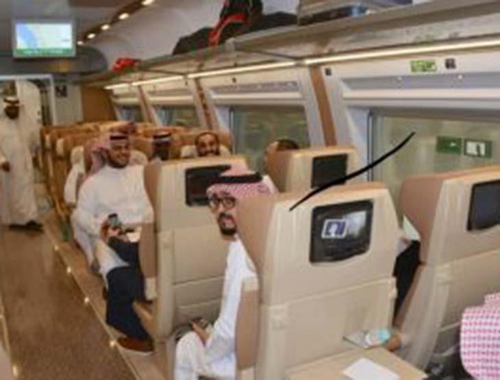 بالصور اليوم انطلاق رحلات "قطار الحرمين" بين مكة والمدينة