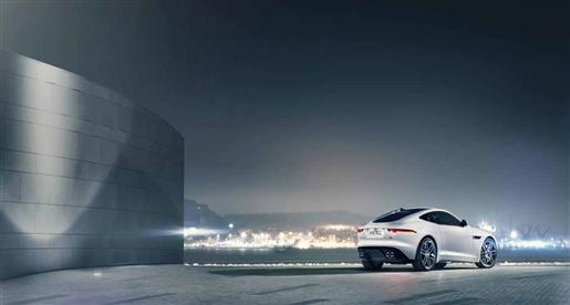 جاجوار تكشف عن F-Type كوبيه أحد أجمل السيارات الكوبيه على الاطلاق