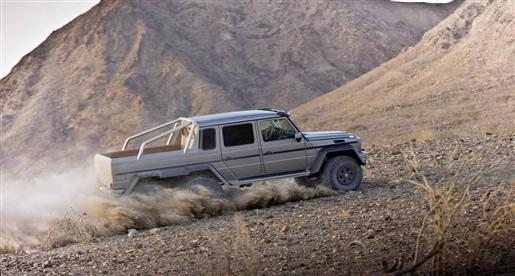 فيديو : أول مواجهة تجمع مرسيدس G63 AMG 6*6 وشقيقتها الصغرى 