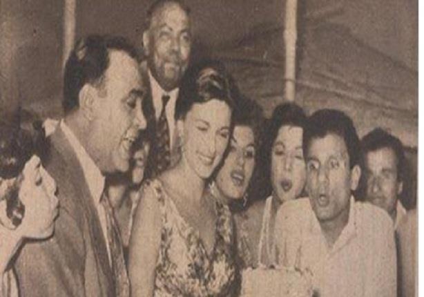 صورة نادرة لمريم فخر الدين تحتفل بعيد ميلادها مع زوجها و الع مصراوى