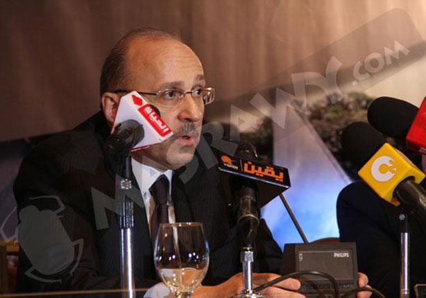 وزير الصحة يقرر وقف مصنع وفروع محل شهير للمخبوزات والمأكولات وزير الصحة يقرر وقف مصنع وفروع محل شهير للمخبوزات والمأكولات