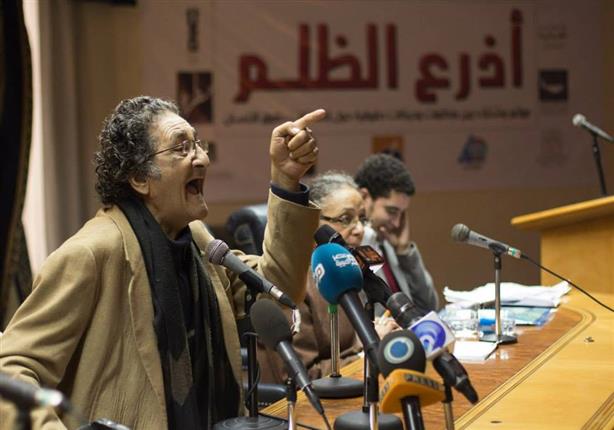 مع سيف.. ذلك أفضل كثيرا (ملف خاص) مع سيف.. ذلك أفضل كثيرا (ملف خاص)