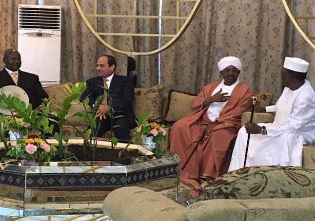 حضور السيسى الجلسه الختامية لمؤتمر الحوار الوطنى السودانى (1)