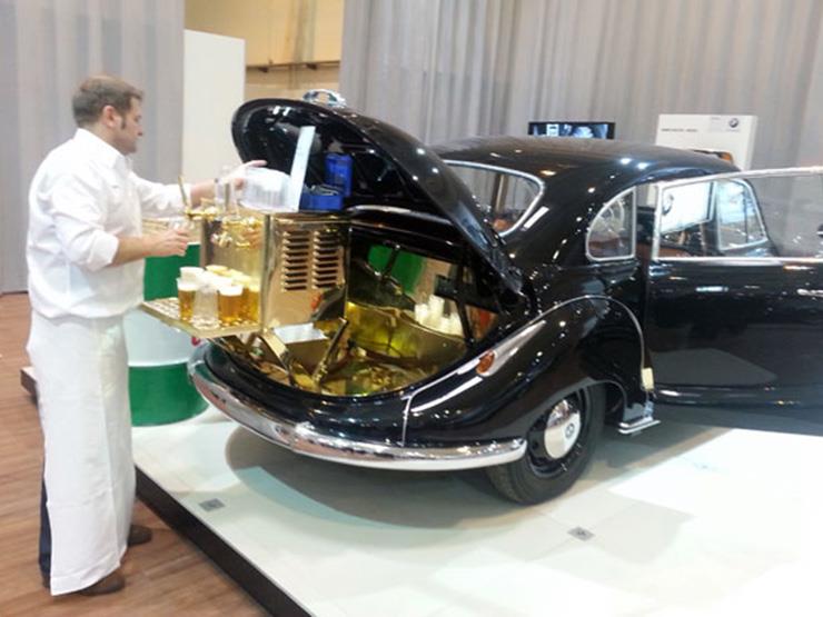 علماء ينجحون في تشغيل السيارات بـ"البيرة".. ويؤكدون: ستتاح في 2022 علماء ينجحون في تشغيل السيارات بـ"البيرة".. ويؤكدون: ستتاح في 2022