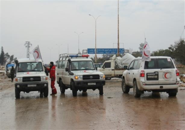 سيارات للهلال الاحمر السوري تنتظر في كانون الاول