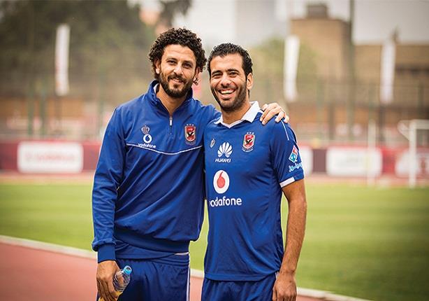 فيديو| سيد عبد الحفيظ يتحدث عن 7 لاعبين منتظرين في الأهلي.. والتجديد مع متعب وغالي فيديو| سيد عبد الحفيظ يتحدث عن 7 لاعبين منتظرين في الأهلي.. والتجديد مع متعب وغالي