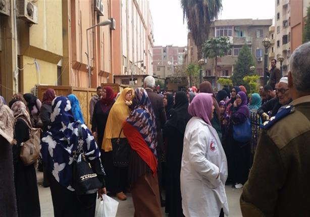 إضراب ممرضات مستشفى جامعة بنها (1)