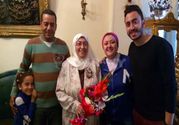 الأم المثالية في السويس.. عندما تتحول المحنة إلى منحة الأم المثالية في السويس.. عندما تتحول المحنة إلى منحة