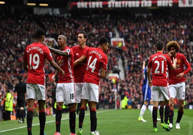 الدوري الأوروبي .. تعرف على مواعيد مباريات الخميس والقنوات الناقلة والمعلقين الدوري الأوروبي .. تعرف على مواعيد مباريات الخميس والقنوات الناقلة والمعلقين