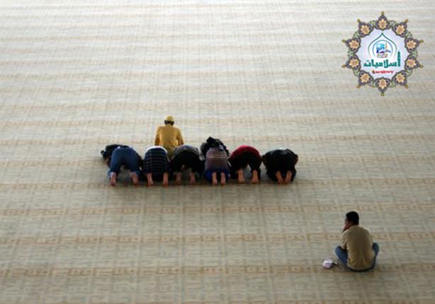 ما حكم الشرع فى تارك الصلاة كسلاً وهل تقبل باقى عباداته؟ ما حكم الشرع فى تارك الصلاة كسلاً وهل تقبل باقى عباداته؟