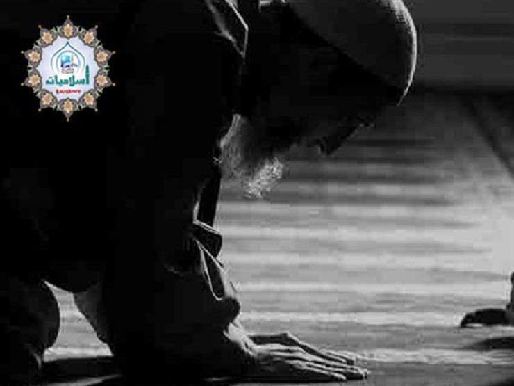 ما هى الطريقة التي يَنْزِلُ بها الْمُصَلِّي للسجود؟.. على الركبتين أم اليدين؟ ما هى الطريقة التي يَنْزِلُ بها الْمُصَلِّي للسجود؟.. على الركبتين أم اليدين؟