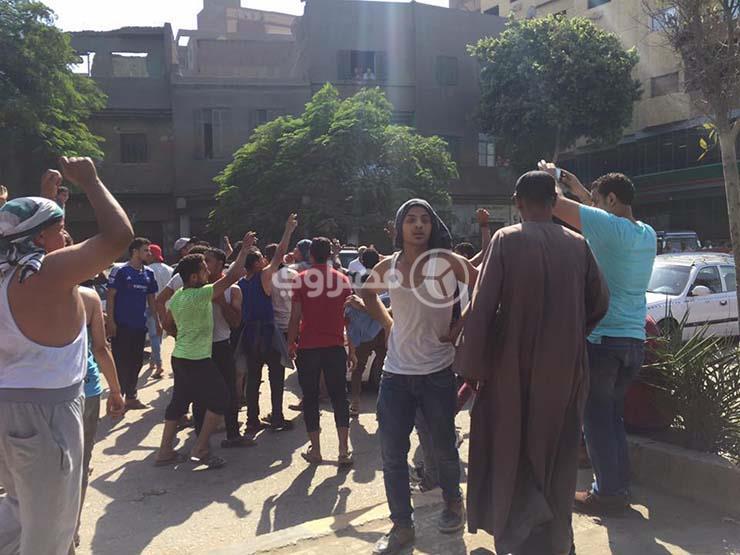 محافظ الجيزة: أهالي "الوراق" هم من بدأوا بالاعتداءات.. وقررنا تأجيل حملة الإزالات محافظ الجيزة: أهالي "الوراق" هم من بدأوا بالاعتداءات.. وقررنا تأجيل حملة الإزالات
