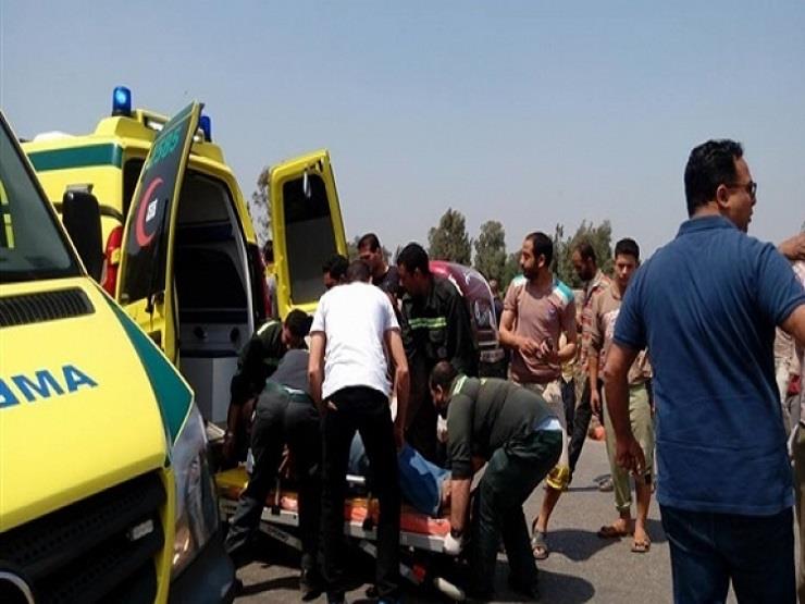 إصابة 4 أشخاص في تصادم سيارتين أعلى محور 26 يوليو إصابة 4 أشخاص في تصادم سيارتين أعلى محور 26 يوليو