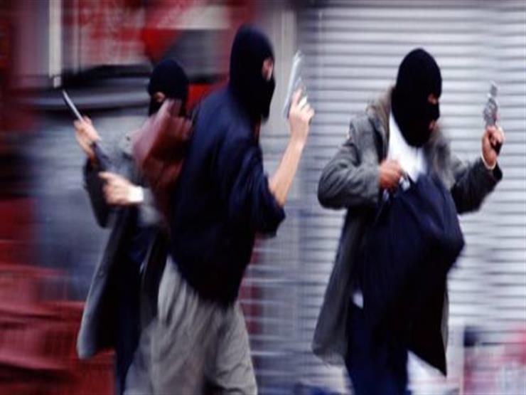 ضبط متهم في واقعة السطو المسلح على شركة صرافة بوسط البلد ضبط متهم في واقعة السطو المسلح على شركة صرافة بوسط البلد