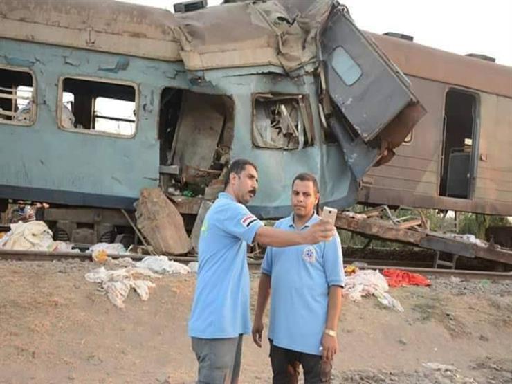 بعد واقعة السيلفي.. الصحة تنقل مسعفي حادث قطاري الإسكندرية إلى سيوة بعد واقعة السيلفي.. الصحة تنقل مسعفي حادث قطاري الإسكندرية إلى سيوة