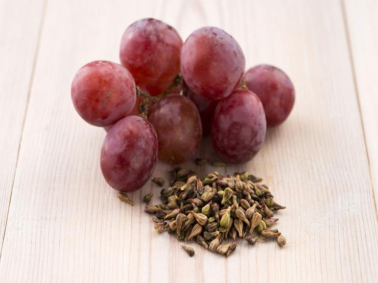لا تلقي بذور العنب بعد اليوم.. تعرف على فوائدها لا تلقي بذور العنب بعد اليوم.. تعرف على فوائدها