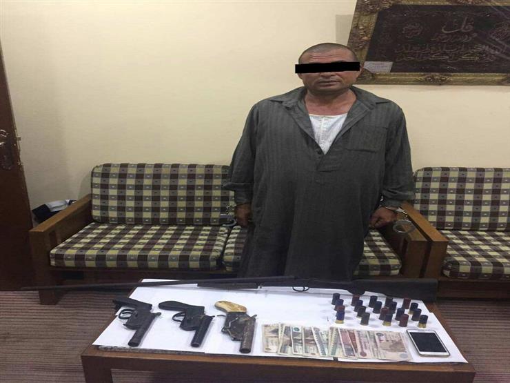 القبض على هارب من ٨٣ حكمًا قضائيًا بكفر الشيخ القبض على هارب من ٨٣ حكمًا قضائيًا بكفر الشيخ