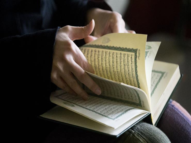 الشيء الوحيد الذى يمنع العقل من تدبر القرآن ويحجب عن القلب قوة التأمل الشيء الوحيد الذى يمنع العقل من تدبر القرآن ويحجب عن القلب قوة التأمل