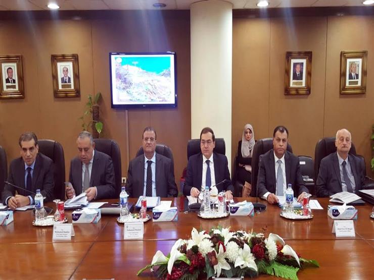 بدرالدين للبترول: حفر 31 بئرًا استكشافيةً جديدةً خلال الـ18 شهرا المقبلة بدرالدين للبترول: حفر 31 بئرًا استكشافيةً جديدةً خلال الـ18 شهرا المقبلة