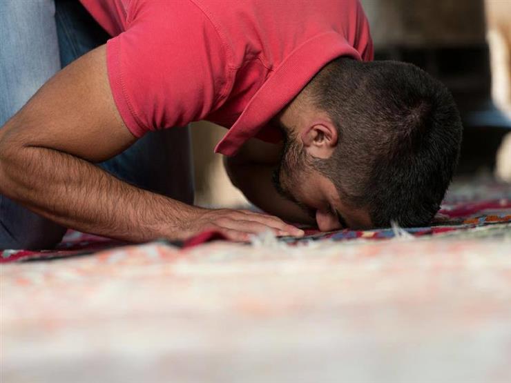 إن بادرت بذنب فلا تنصرف عن الطاعة.. أتُهزم مرتين؟ إن بادرت بذنب فلا تنصرف عن الطاعة.. أتُهزم مرتين؟