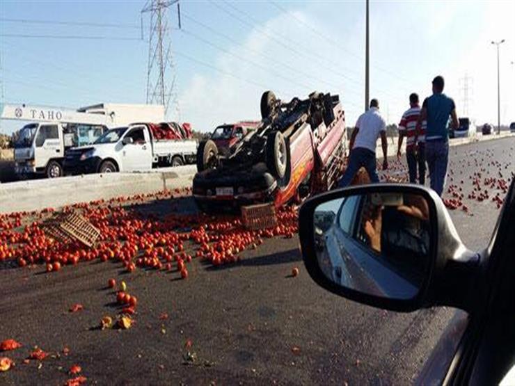 انقلاب سيارة نقل يشل الحركة المرورية أعلى دائري المريوطية ...مصراوى انقلاب سيارة نقل يشل الحركة المرورية أعلى دائري المريوطية ...مصراوى