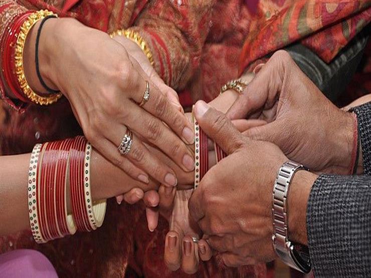 بعد 6 أيام من زواجهما .. رجل يساعد زوجته على الزواج من عشيقها بعد 6 أيام من زواجهما .. رجل يساعد زوجته على الزواج من عشيقها