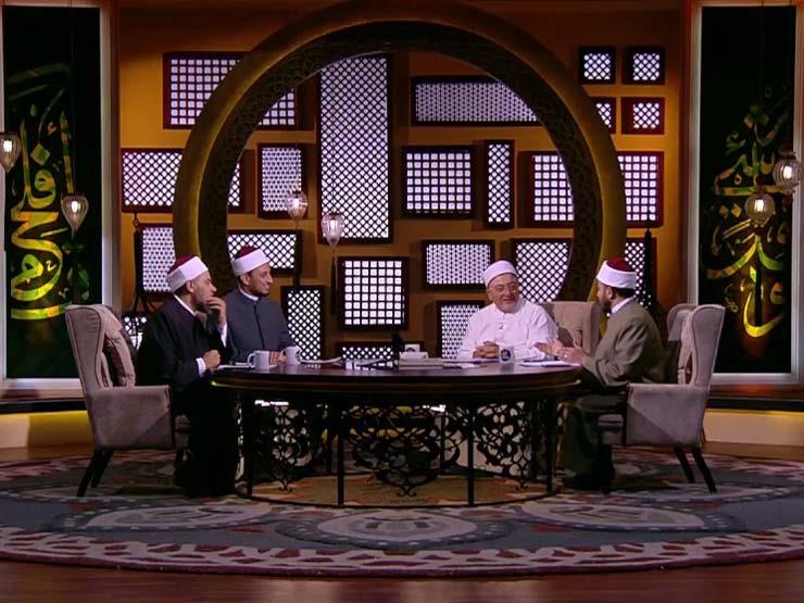 مجلس التفسير: البركة مدفونة فى الأرض وذنوبنا تمنع خروجها مجلس التفسير: البركة مدفونة فى الأرض وذنوبنا تمنع خروجها
