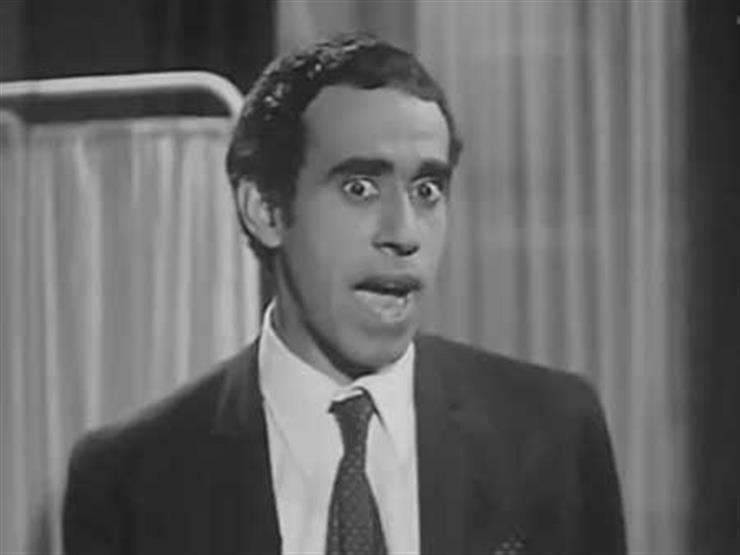 في ذكرى رحيله.. "كوتوموتو" و"أنا إزاي" مشاهد لا تُنسى للضيف أحمد في ذكرى رحيله.. "كوتوموتو" و"أنا إزاي" مشاهد لا تُنسى للضيف أحمد
