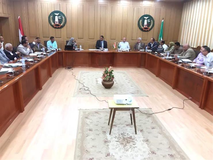 سكرتير المنوفية يبحث كيفية استغلال منح وزارتي الاستثمار والتعاون الدولي سكرتير المنوفية يبحث كيفية استغلال منح وزارتي الاستثمار والتعاون الدولي