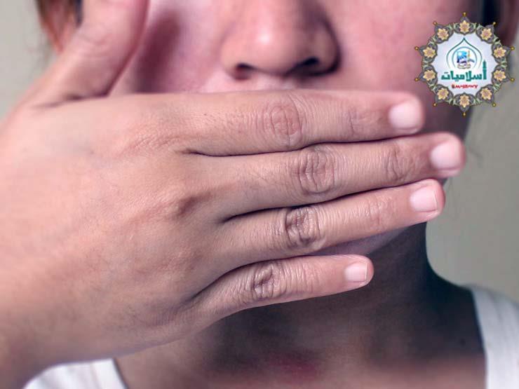 أمين الفتوي: يوضح الحالة الوحيدة التي لا يحاسب فيها المرء على كلمة "أف" أمين الفتوي: يوضح الحالة الوحيدة التي لا يحاسب فيها المرء على كلمة "أف"