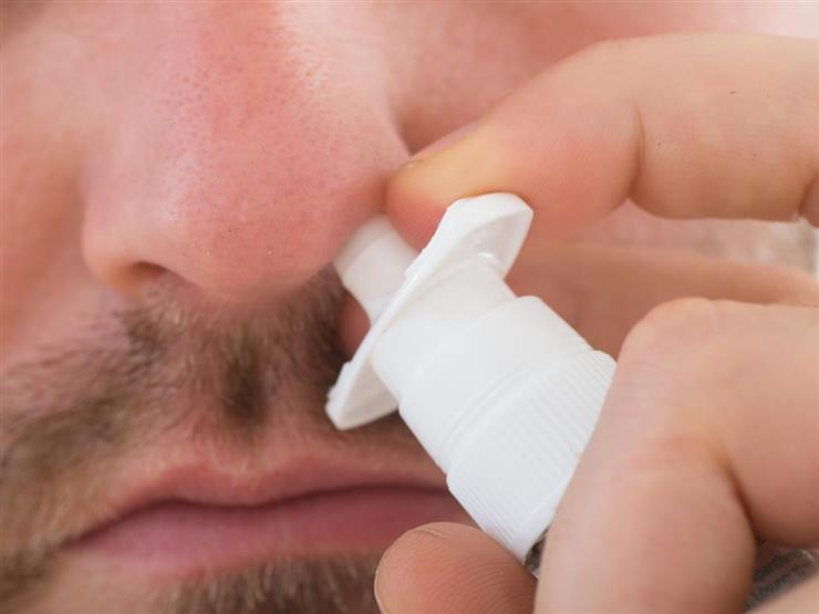 قطرة الأذن، أو غسول الأذن، أو قطرة الأنف، أو بخاخ الأنف في أثناء الصيام