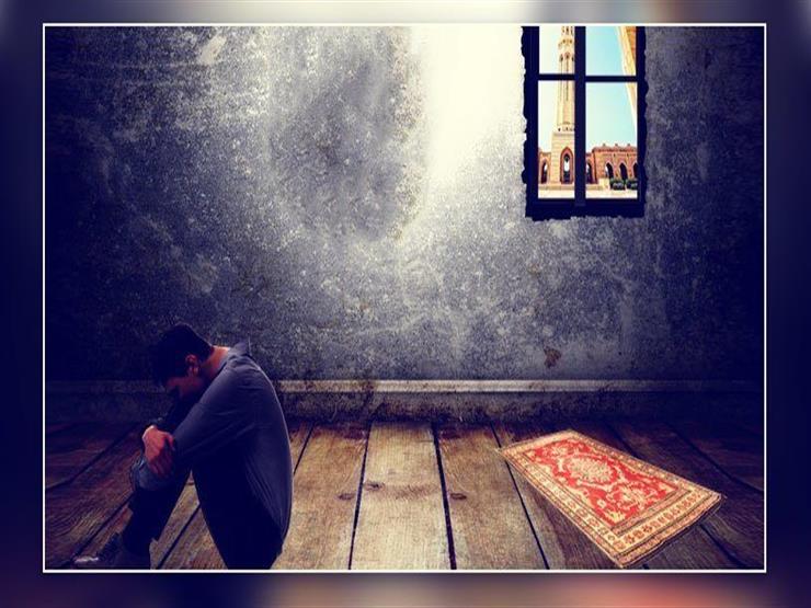 ما الحكم فيمن صام رمضان ولكنه لا يصلي، هل ذلك يُفسِد صيامه ولا ينال عليه أجرًا؟