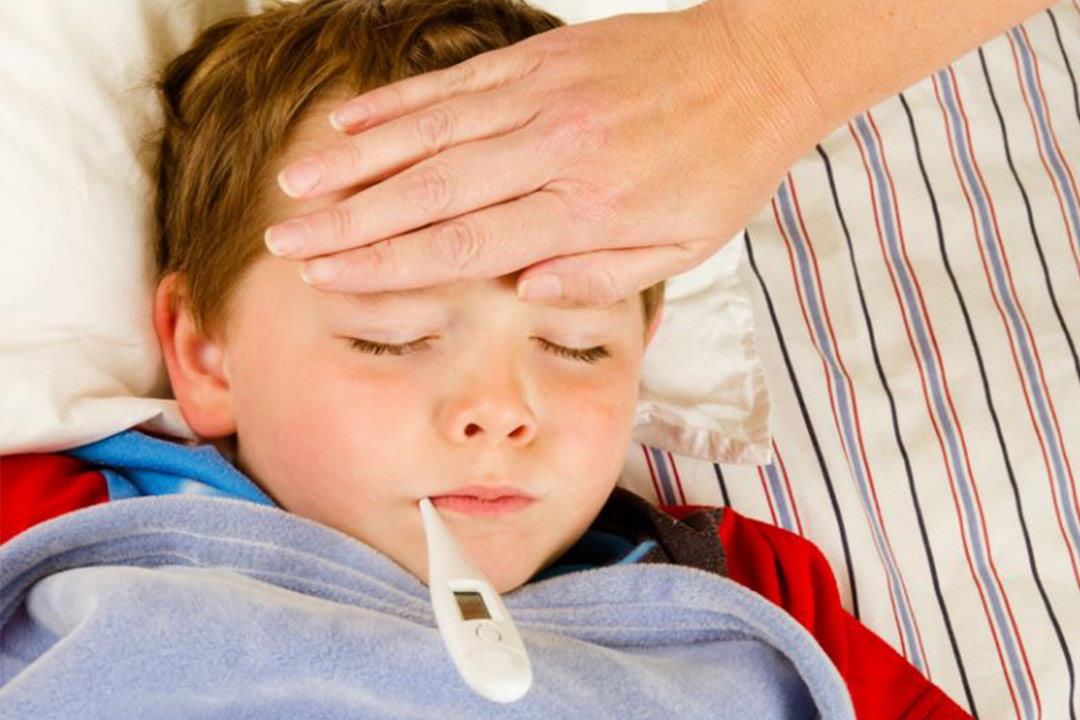 متى تجب زيارة الطبيب عند ارتفاع حرارة طفلك؟ متى تجب زيارة الطبيب عند ارتفاع حرارة طفلك؟