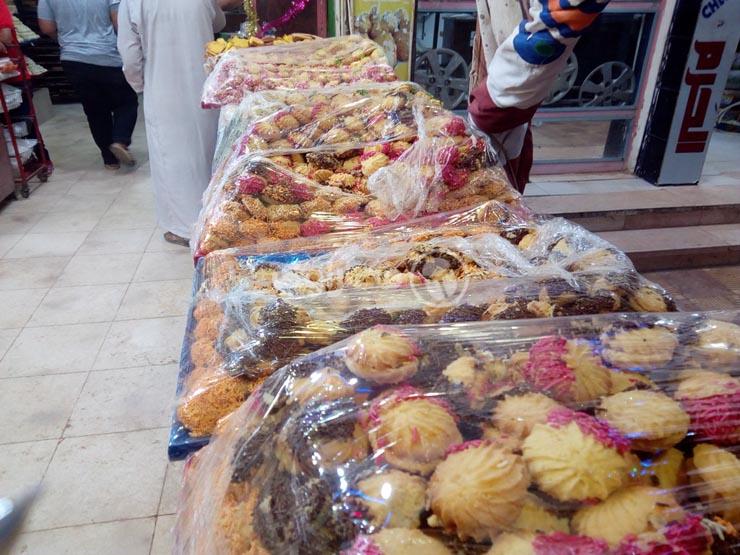 بالصور.. انخفاض أسعار كحك العيد في الوادي الجديد والبيتي أعل...مصراوى بالصور.. انخفاض أسعار كحك العيد في الوادي الجديد والبيتي أعل...مصراوى