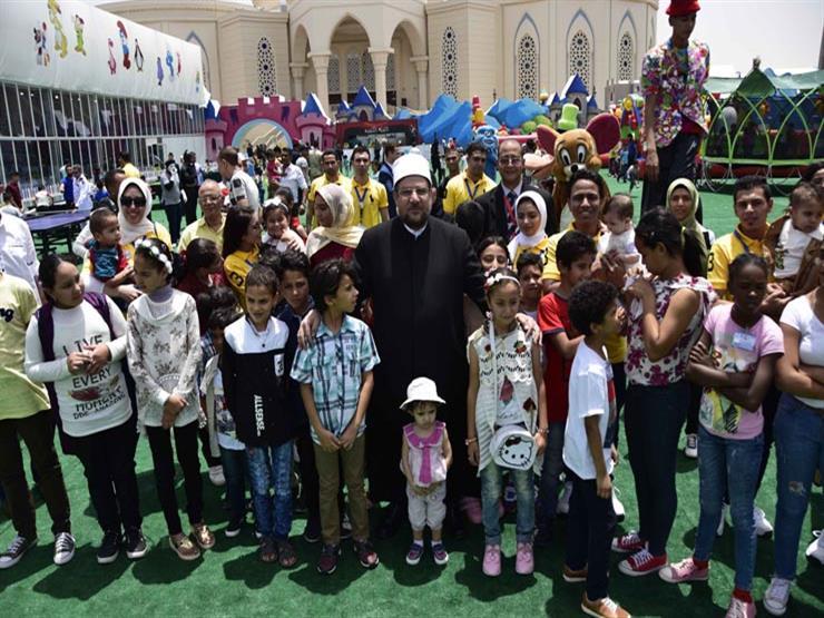لليوم الثالث.. القوات المسلحة تنظم احتفالية لتكريم أسر الشهداء لليوم الثالث.. القوات المسلحة تنظم احتفالية لتكريم أسر الشهداء