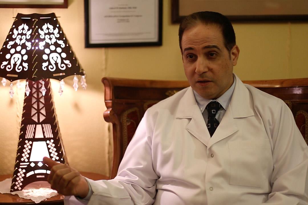أشرف الهباق لـ«الكونسلتو»: طريقة جديدة لعلاج قرح القرنية المتكررة أشرف الهباق لـ«الكونسلتو»: طريقة جديدة لعلاج قرح القرنية المتكررة